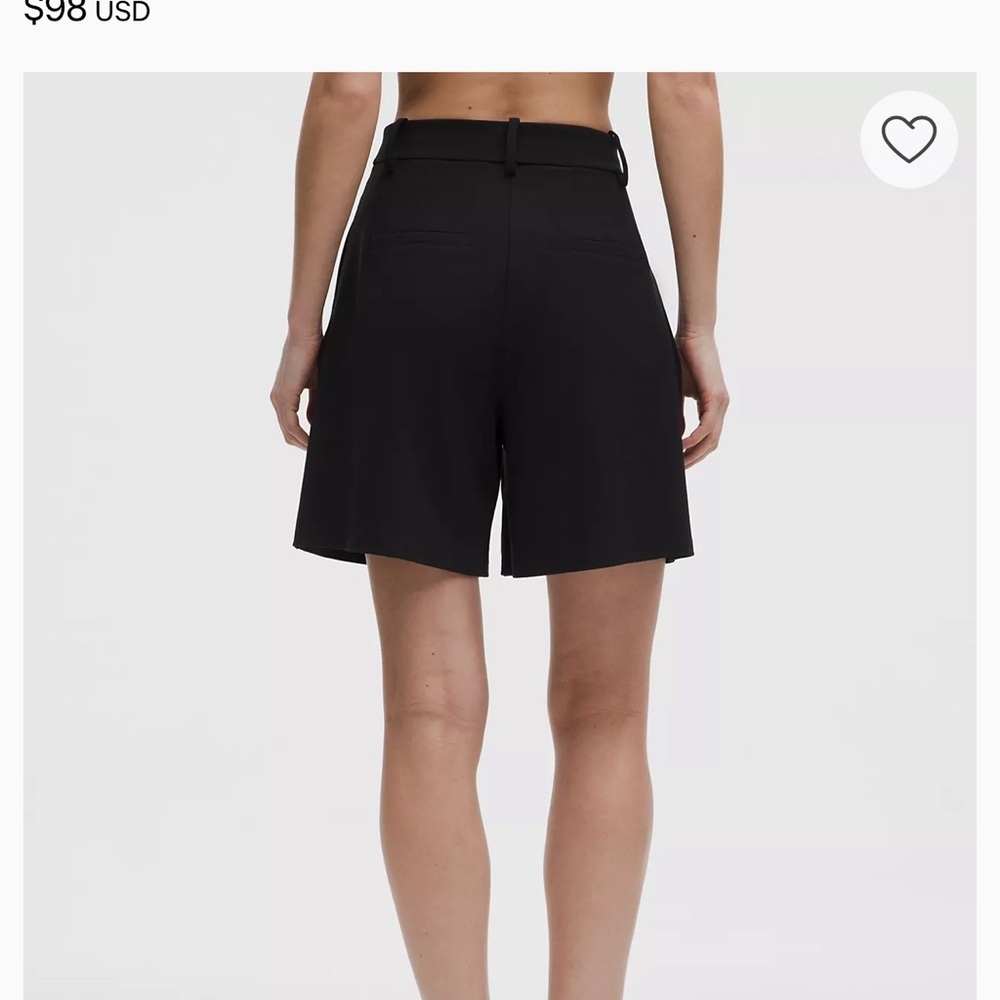 Lululemon Daydrift Pleated High-Rise Short 7" NWT size Medium Black